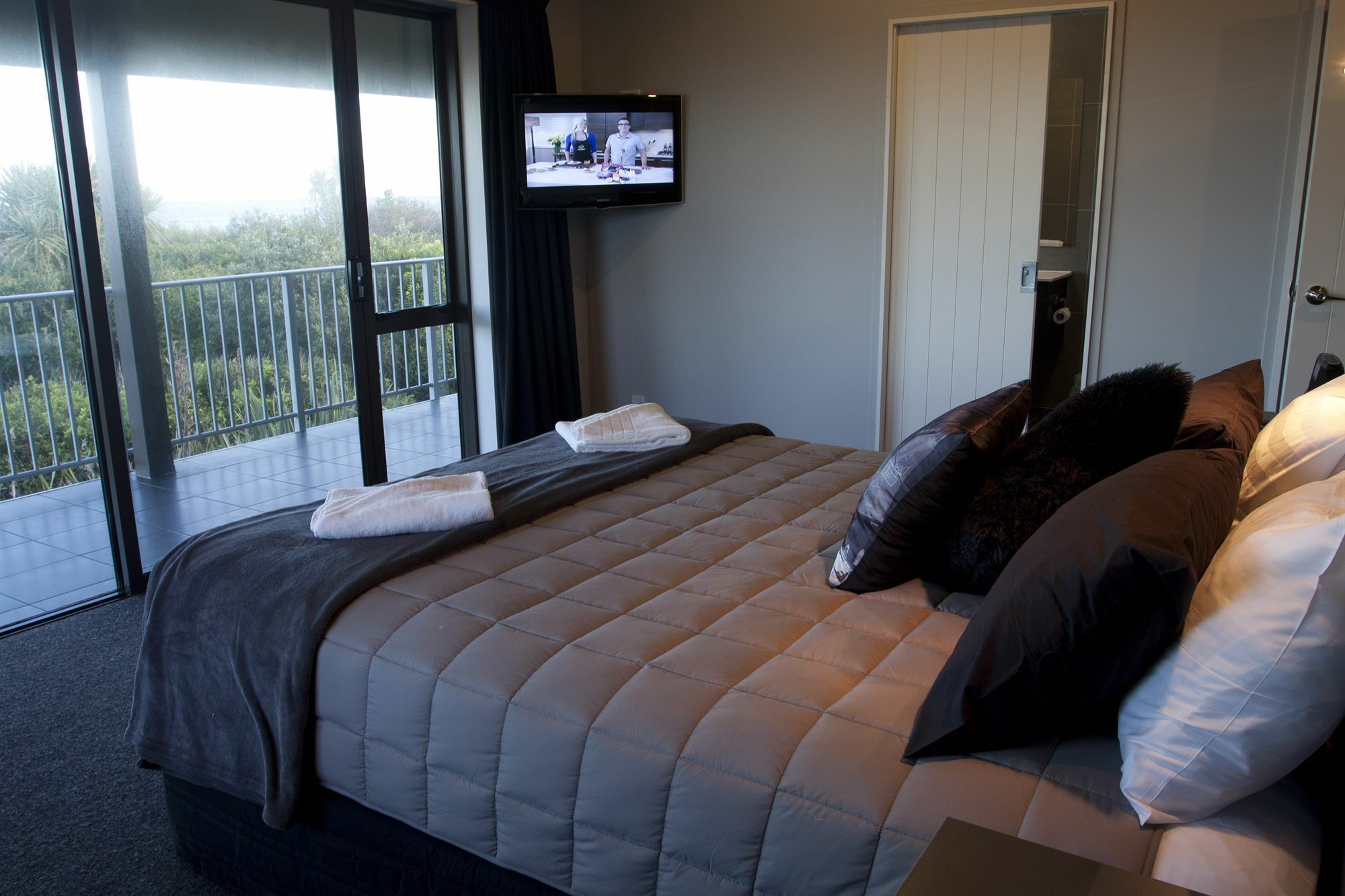 Greymouth Seaside Top 10 Holiday Park Ngoại thất bức ảnh